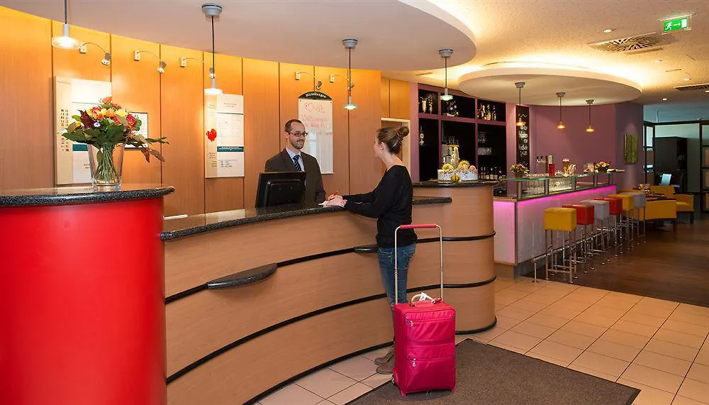 Ibis Innsbruck 3*,